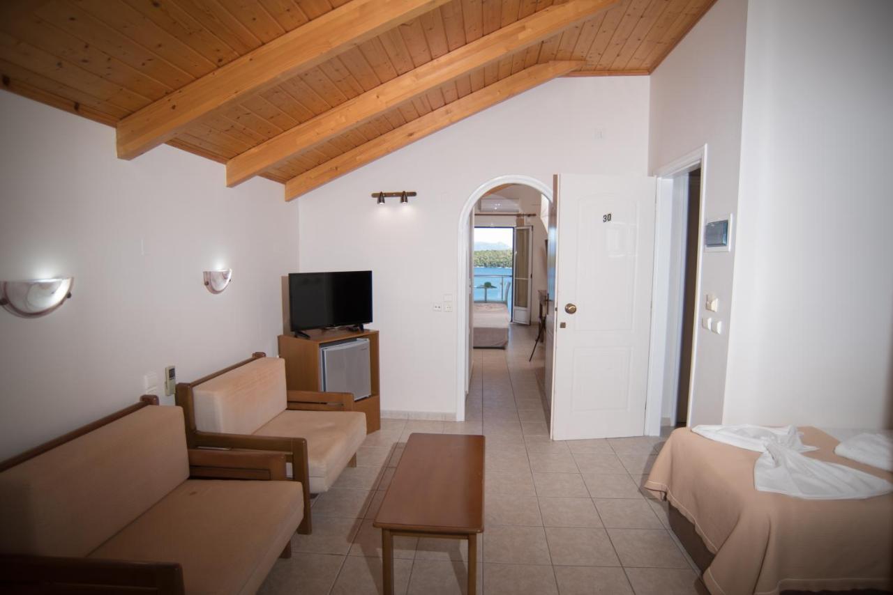 Oasis Hotel Perigiali المظهر الخارجي الصورة
